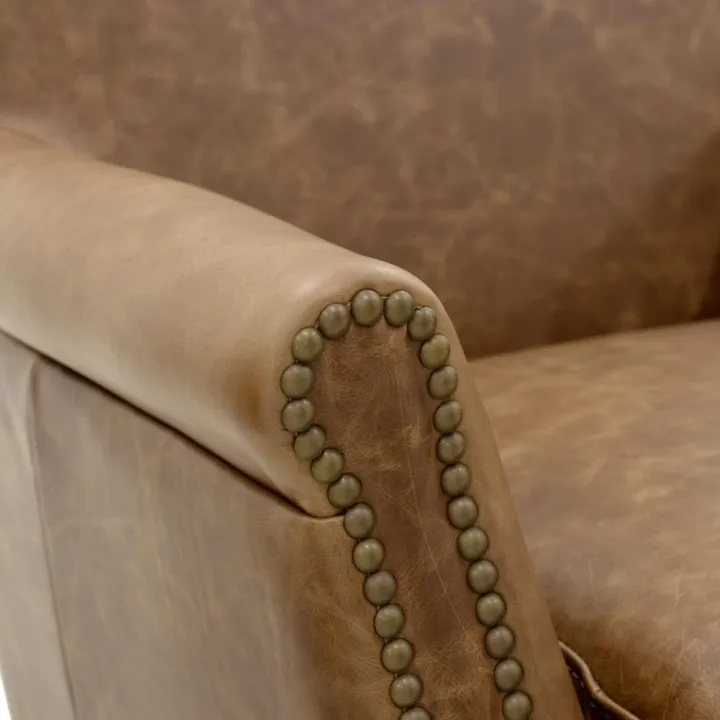 Poltrona Madison Couro Legítimo | Estilo Club Chair Compacta