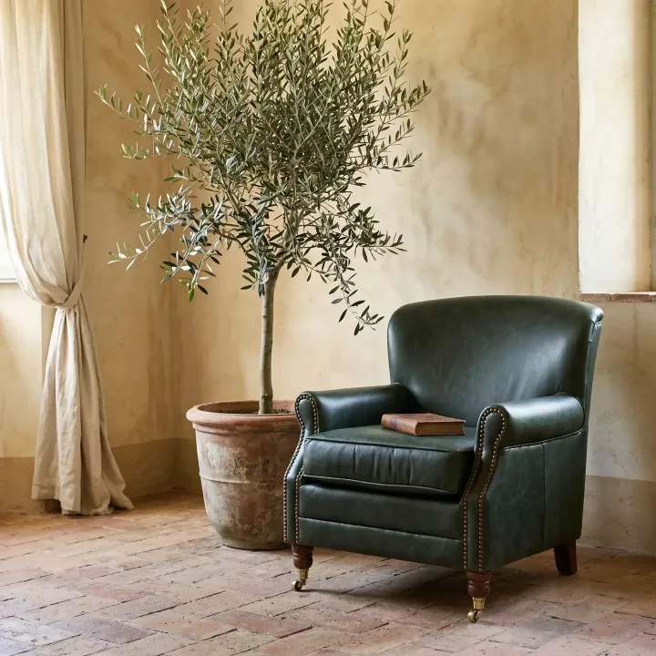 Poltrona Bristol em Couro Legítimo | Minimalismo Clássico