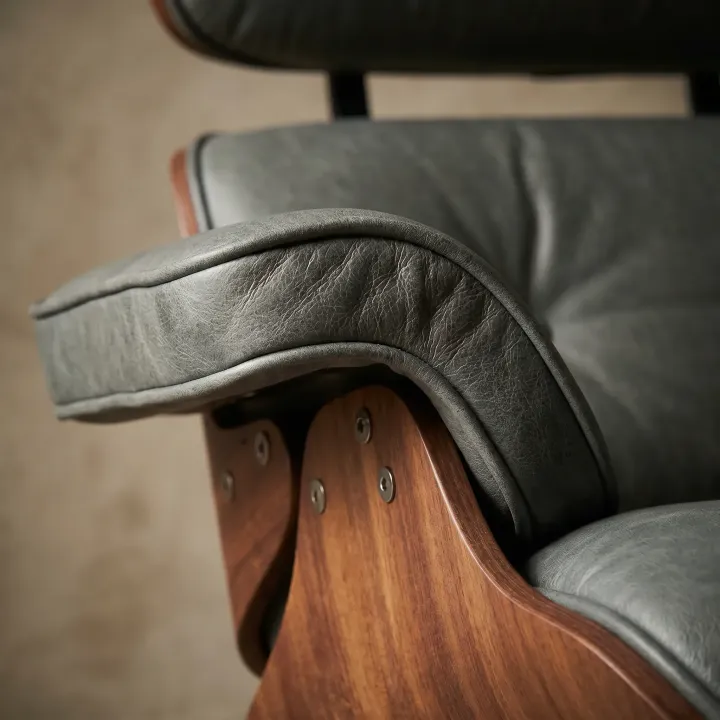 Poltrona Charles Eames Couro Legítimo | Poltronas